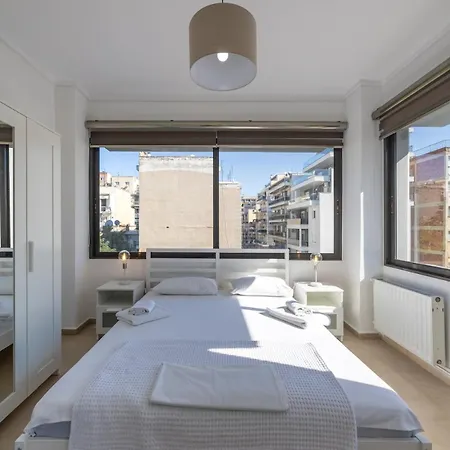 The Radiant Nest, By Jo & Key Living Apartamento Tesalónica