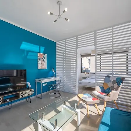 The Radiant Nest, By Jo & Key Living Apartamento *
