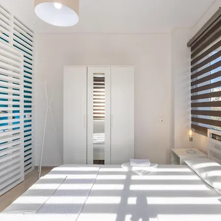 The Radiant Nest, By Jo & Key Living Apartamento *