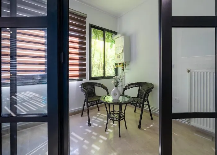 The Radiant Nest, By Jo & Key Living Апартаменты *